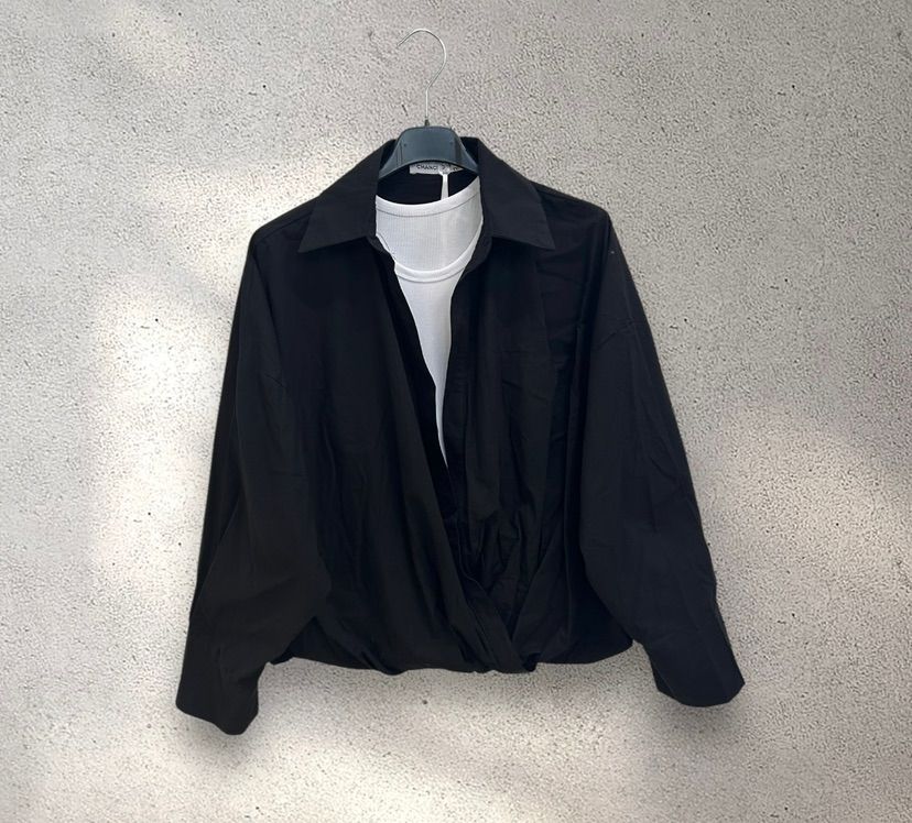 Camicetta avvolgente drappeggiata