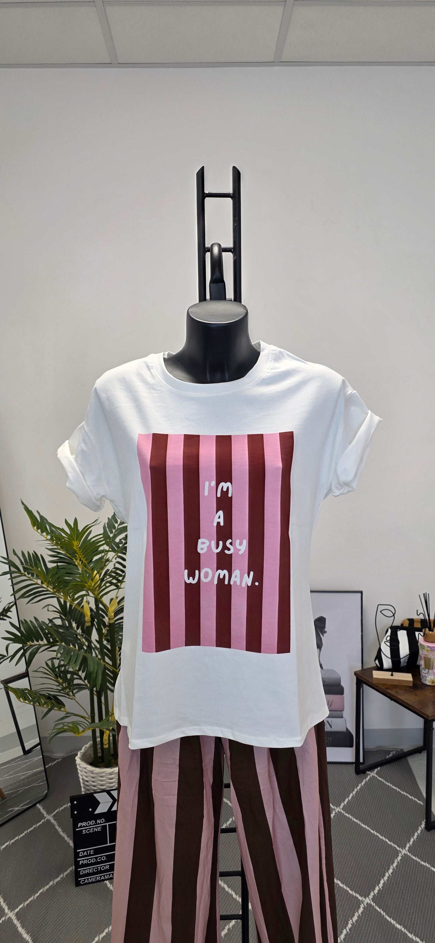 BUSY WOMEN T-SHIRT