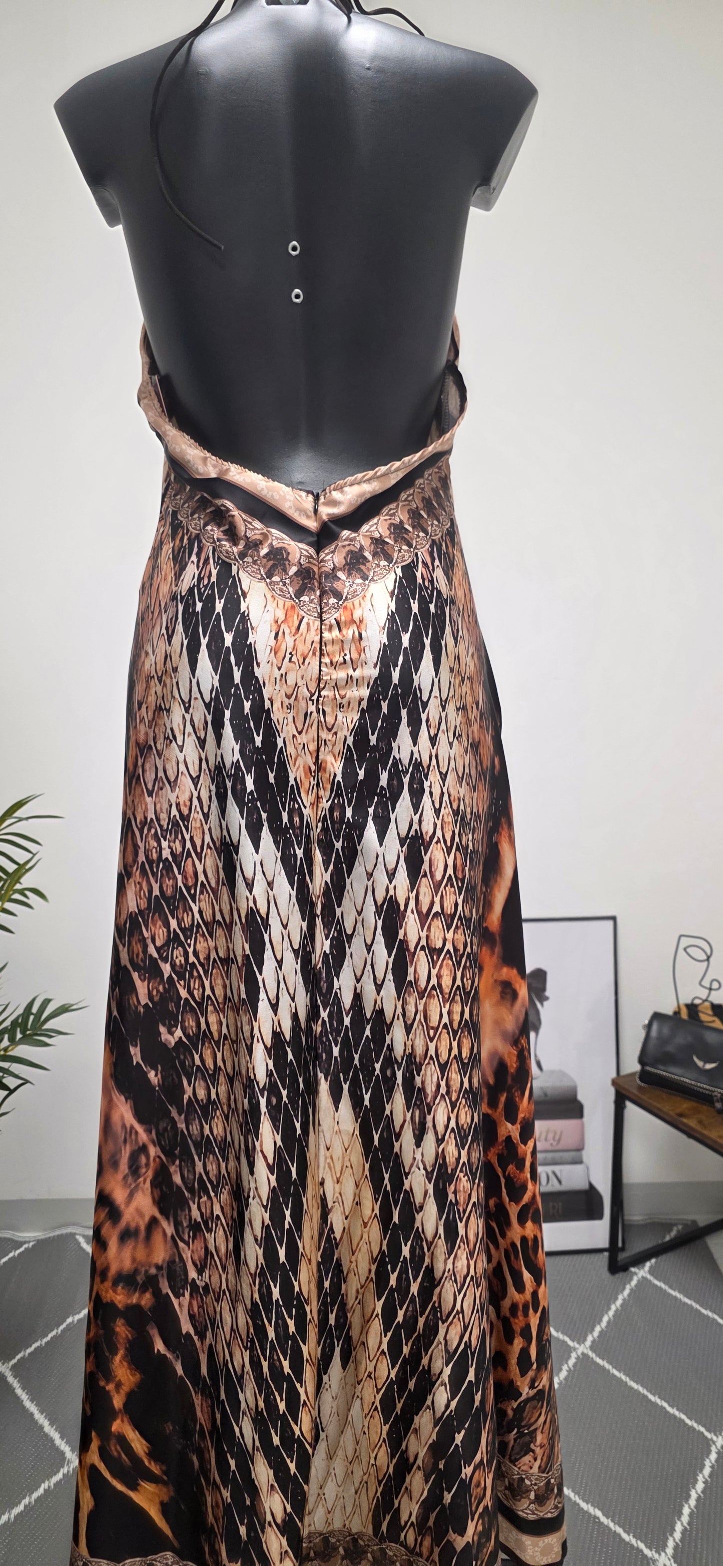 "Exotic Backless" Long Dress
